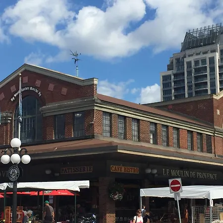 Linotte Chaumiere Des Marionnettes La Chapelle-des-Marais