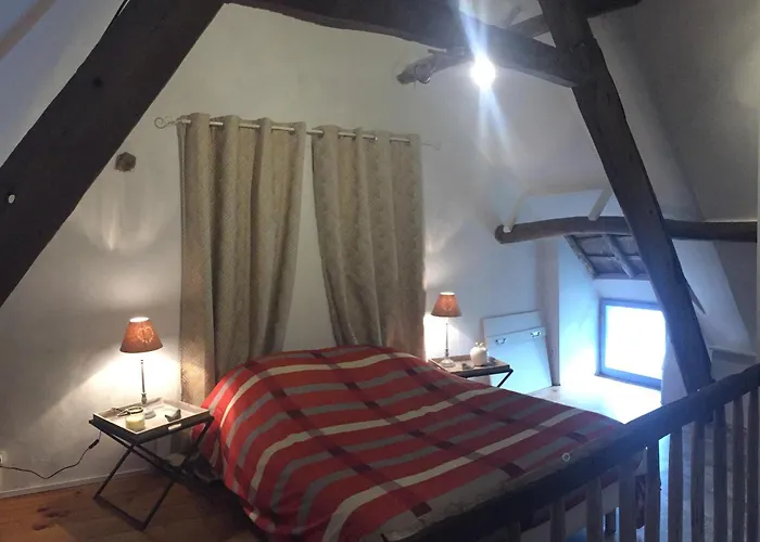 Frühstückspension Linotte Chaumiere Des Marionnettes *